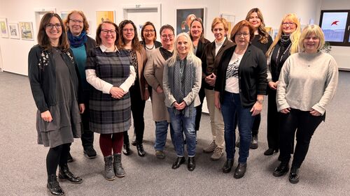 Foto: Zu sehen sind die Mitarbeitendes Kompetenzzentrums Pflege in Bad Schwalbach.